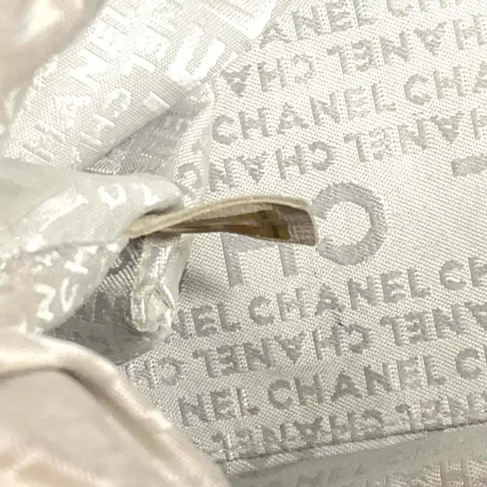 CHANEL Black Leather Logo Shoulder Bag